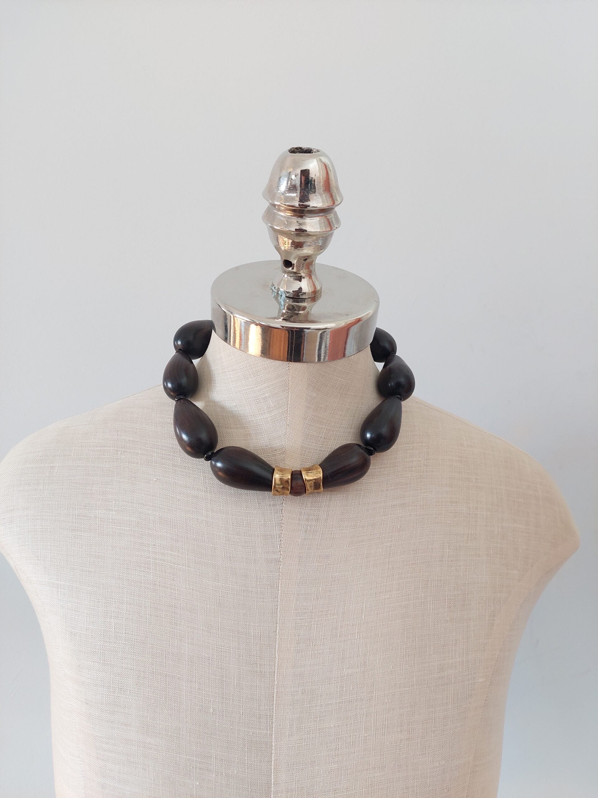 Ébano Collar