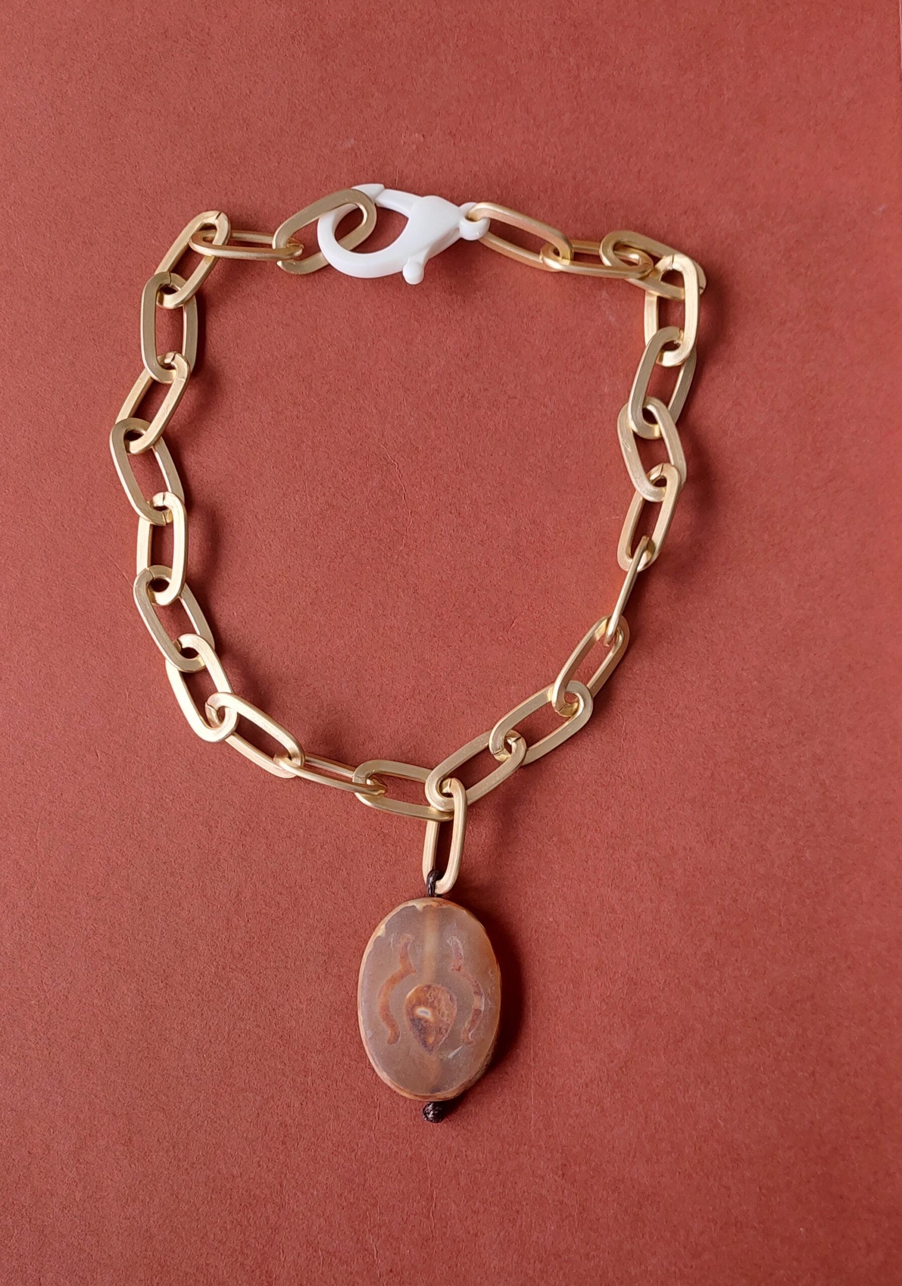 Collares