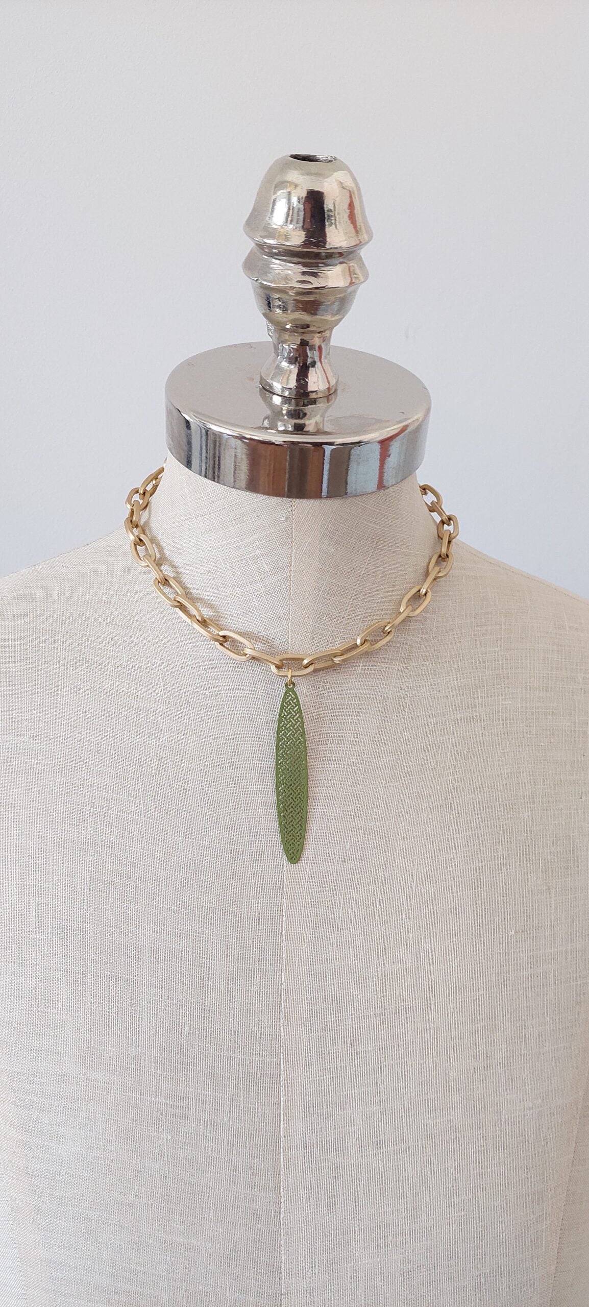 Collar Choker Bora