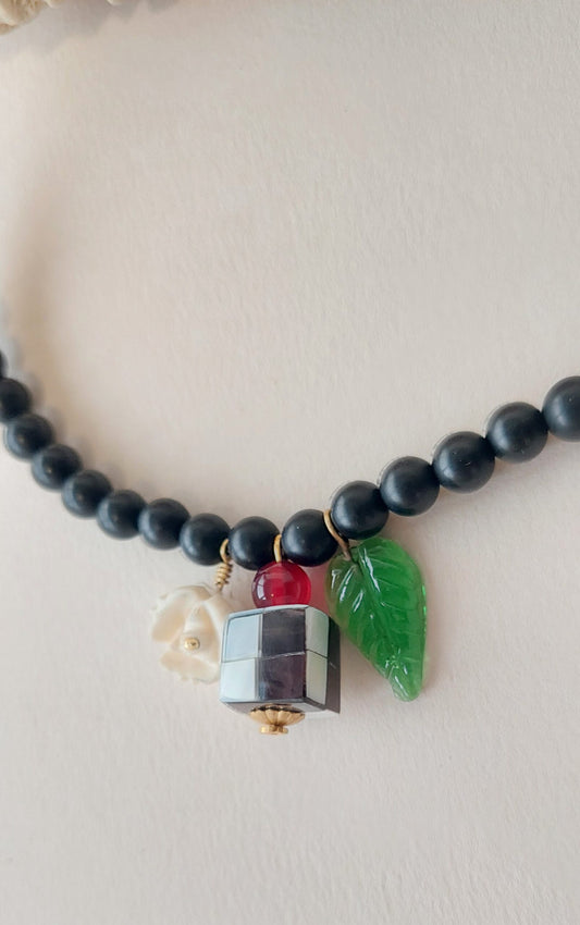 Collar Choker Tea