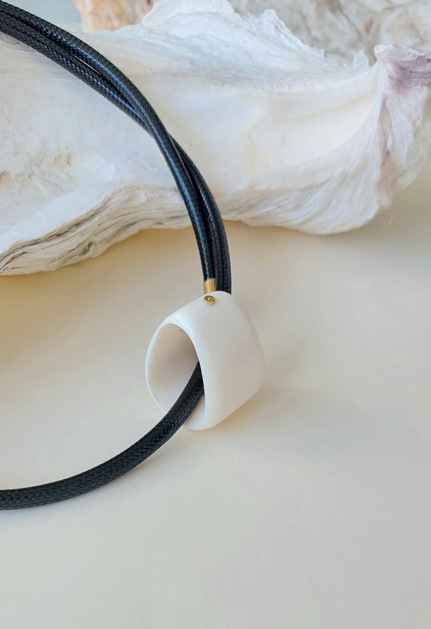 Collar Colgante Aroa