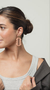 Pendiente Hebilla Beige