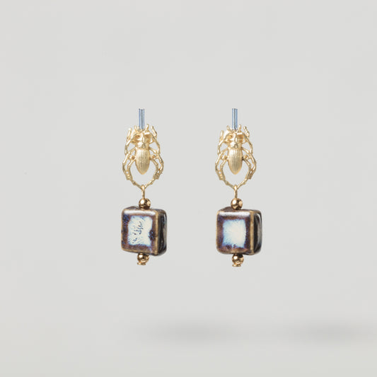 Pendiente Escarabajo Marron