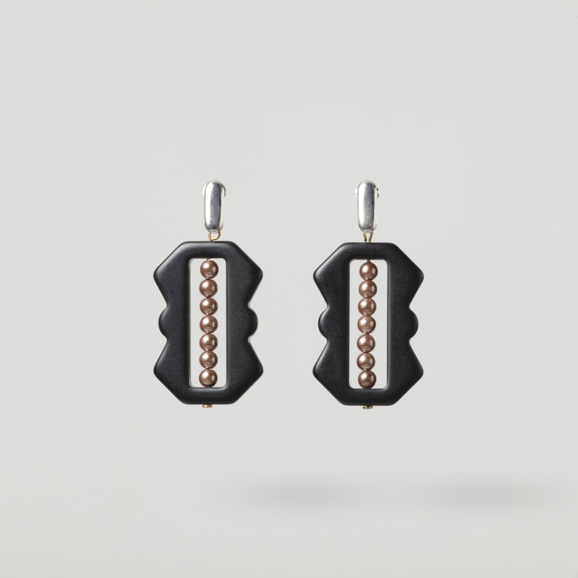 Pendiente Hebilla Negro