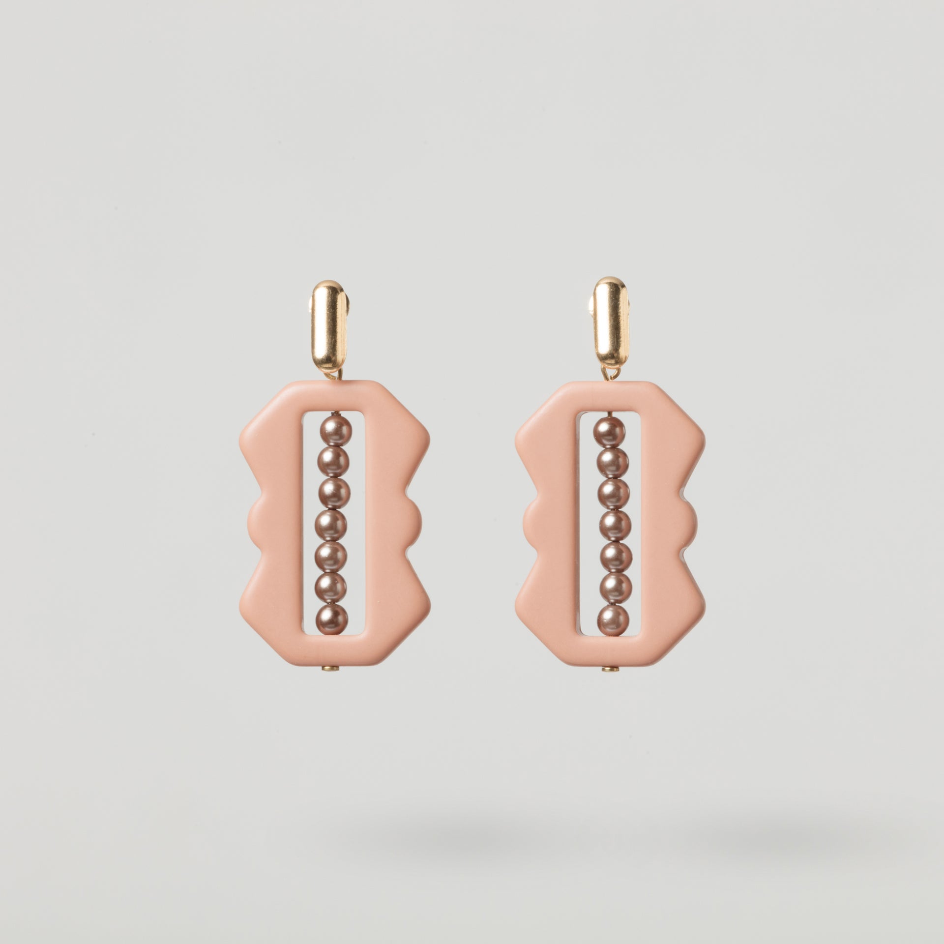 Pendiente Hebilla Beige